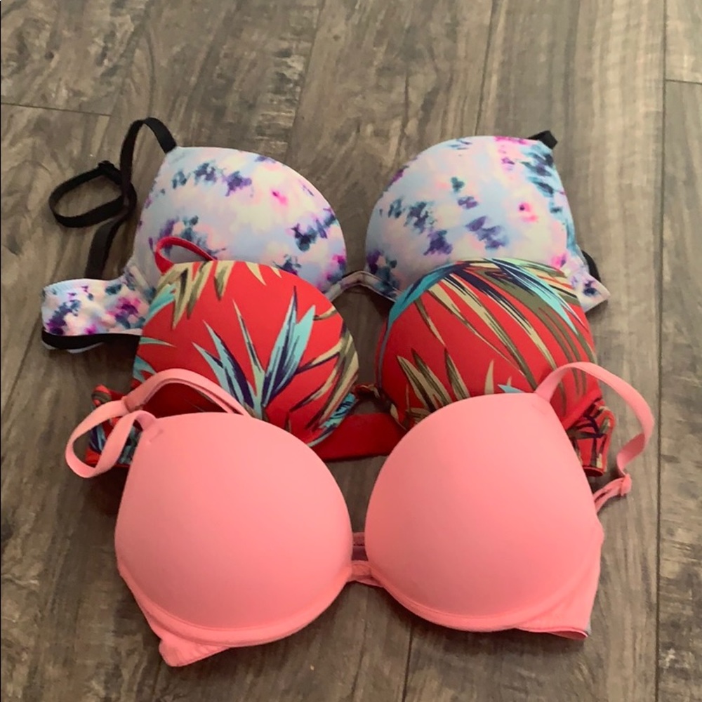 Pink Victoria Secret Super push up bras